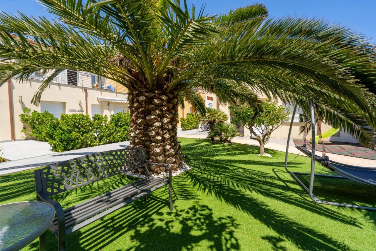 Appartamento La Vida Sin Limites Empuriabrava Esterno foto